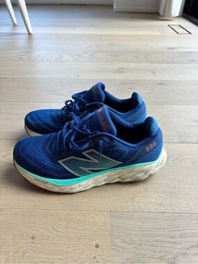 New Balance 880 Sneakers Size 9